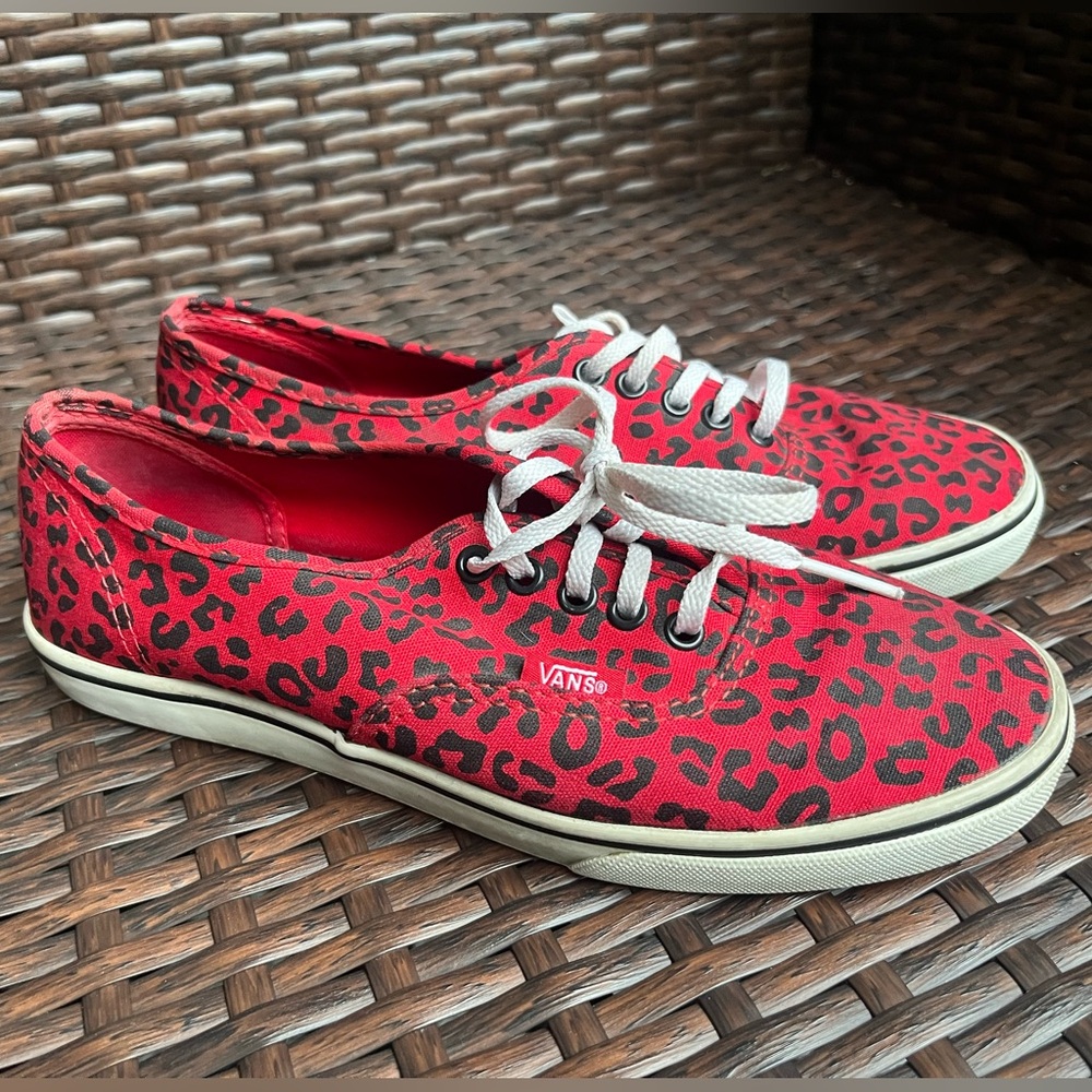 VANS Red Cheetah Print Low top